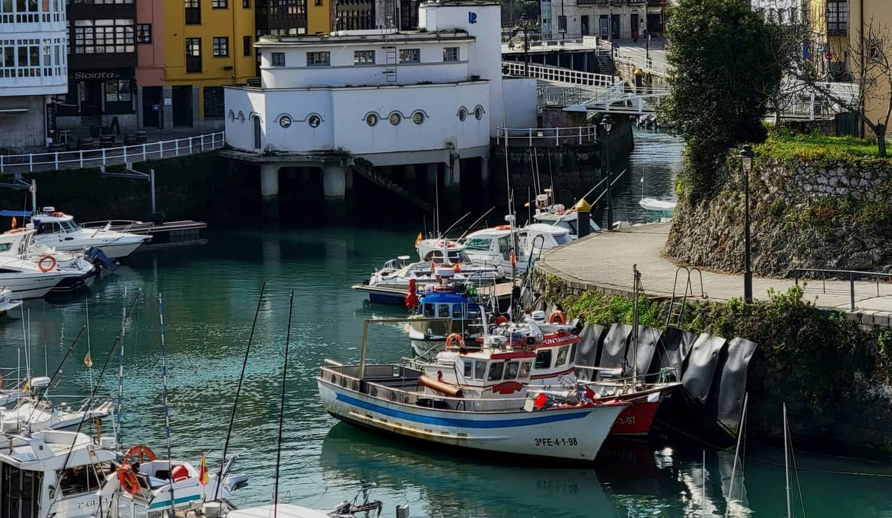 Llanes