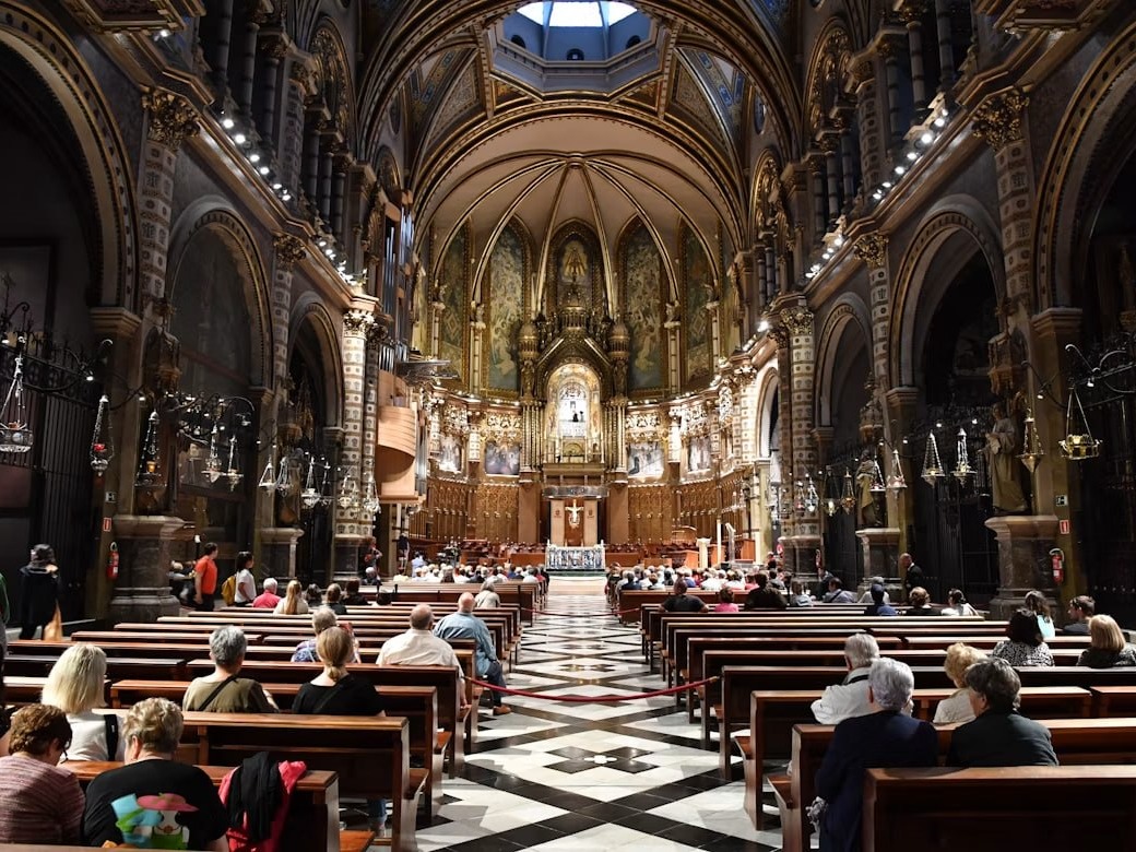 El interior de la basílica del monasterio