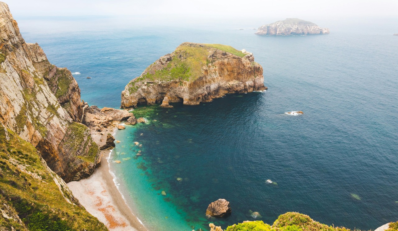 Eine wilde Bucht am Kap Peñas, eine halbe Stunde von Gijón