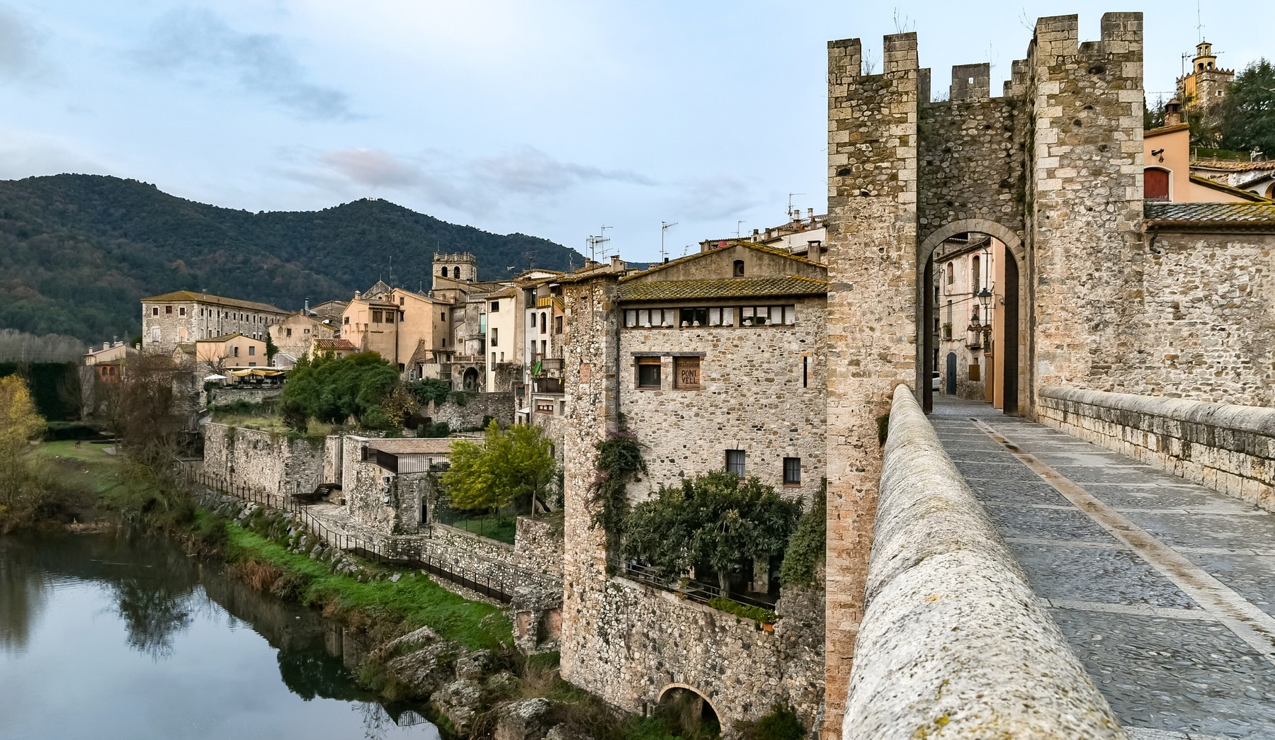 De Barcelona a Besalú i la Garrotxa