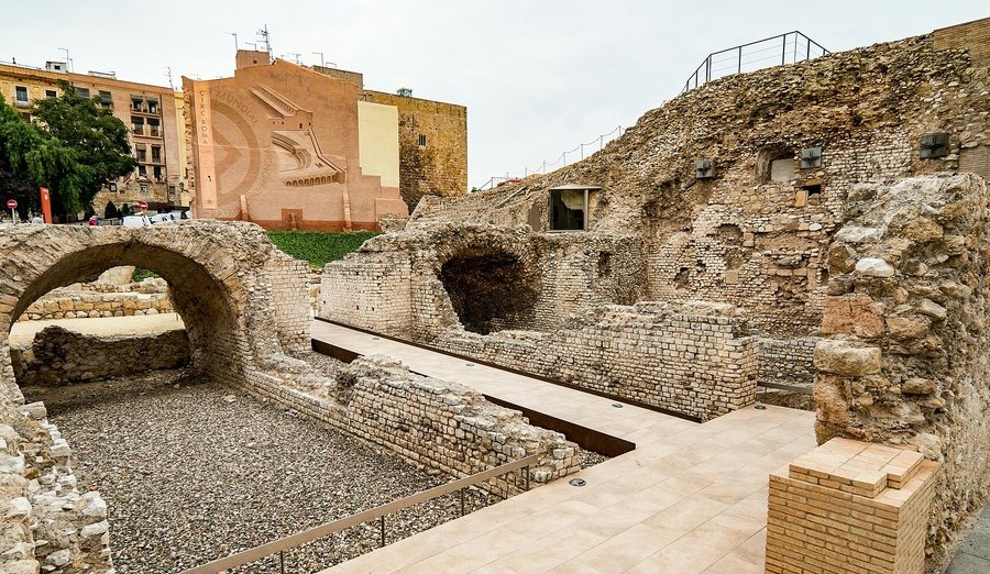 Gewölbe des römischen Zirkus in der Altstadt von Tarragona