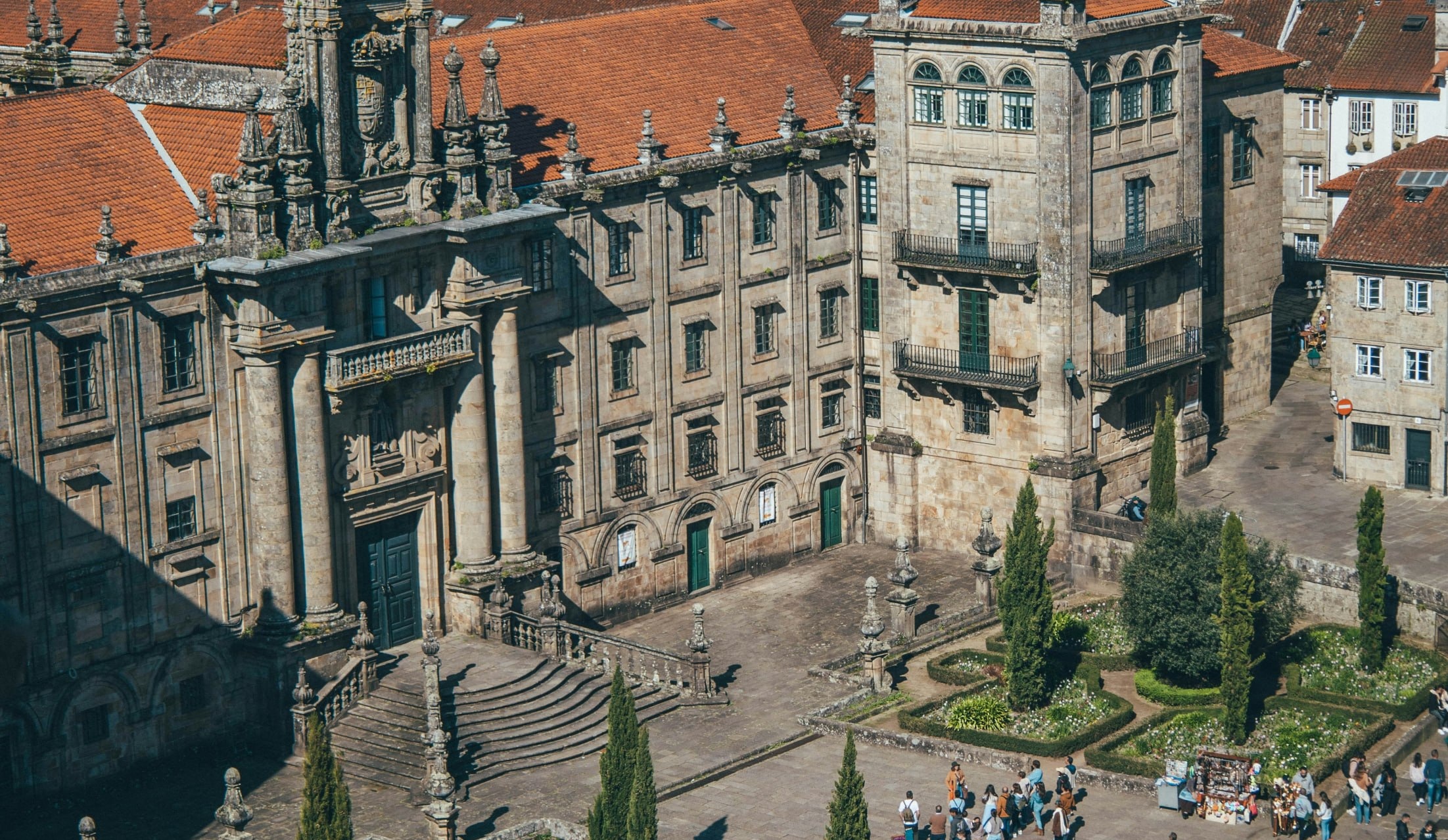 Die Altstadt von Santiago von oben: das Kloster San Martino Pinario