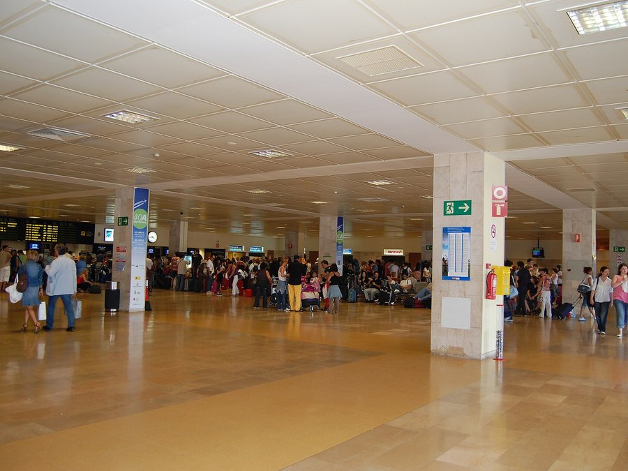 La terminal del aeropuerto de Girona